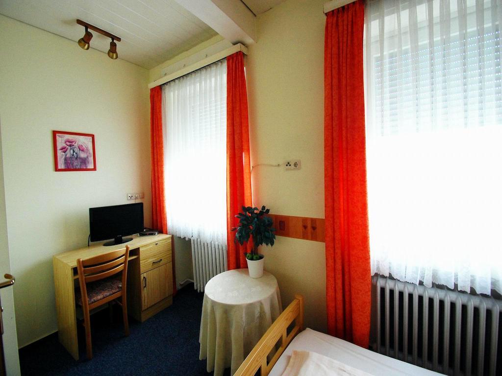Hotel Konert Bergheim Экстерьер фото