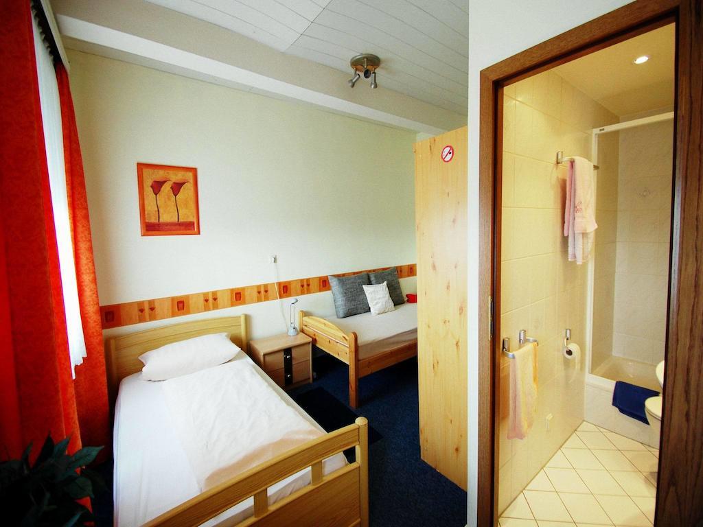 Hotel Konert Bergheim Экстерьер фото